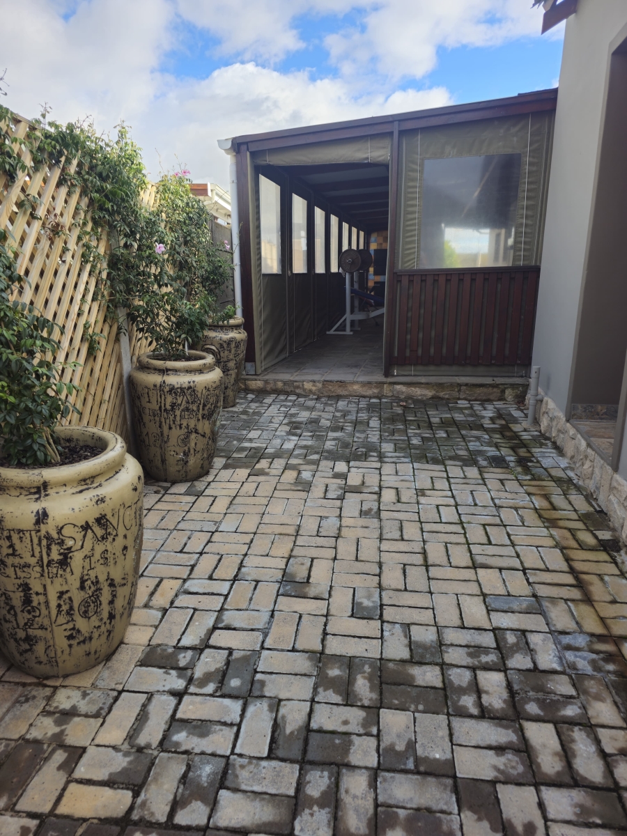 3 Bedroom Property for Sale in Riversdale Western Cape